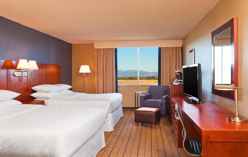 Four Points By Sheraton Los Angeles Westside Bagian luar foto