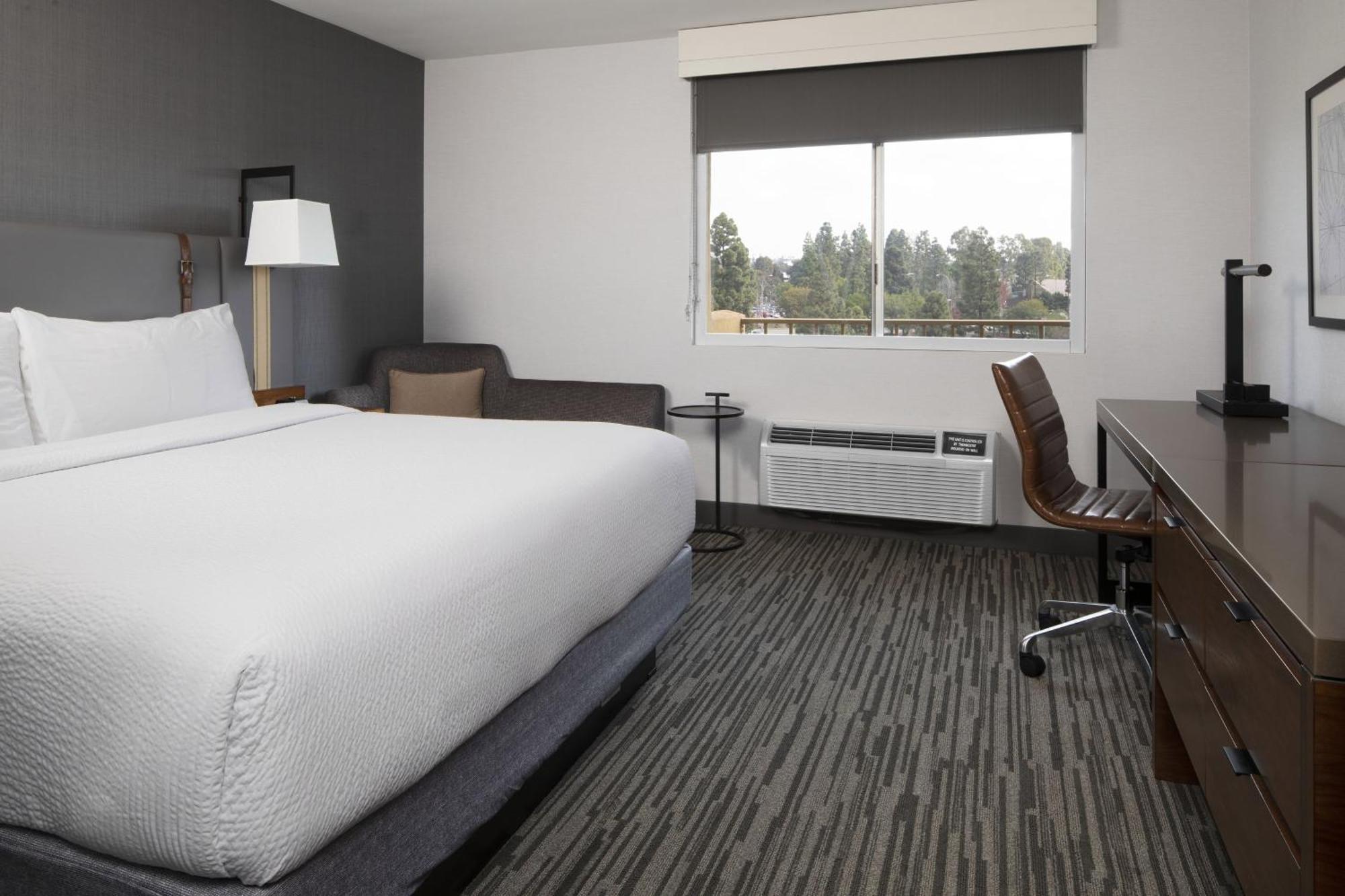 Four Points By Sheraton Los Angeles Westside Bagian luar foto