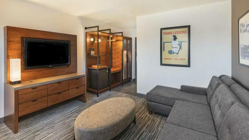 Four Points By Sheraton Los Angeles Westside Bagian luar foto